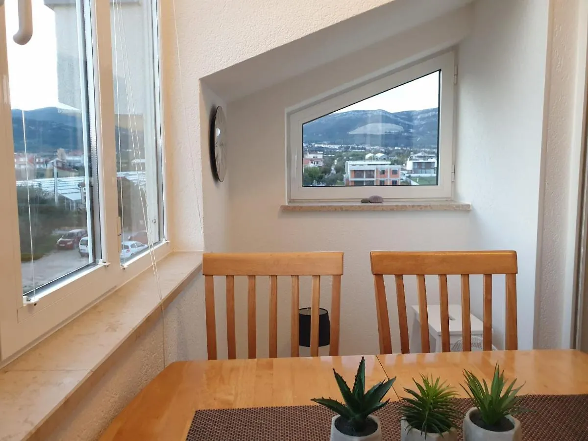 Apartment Eso Kastela
